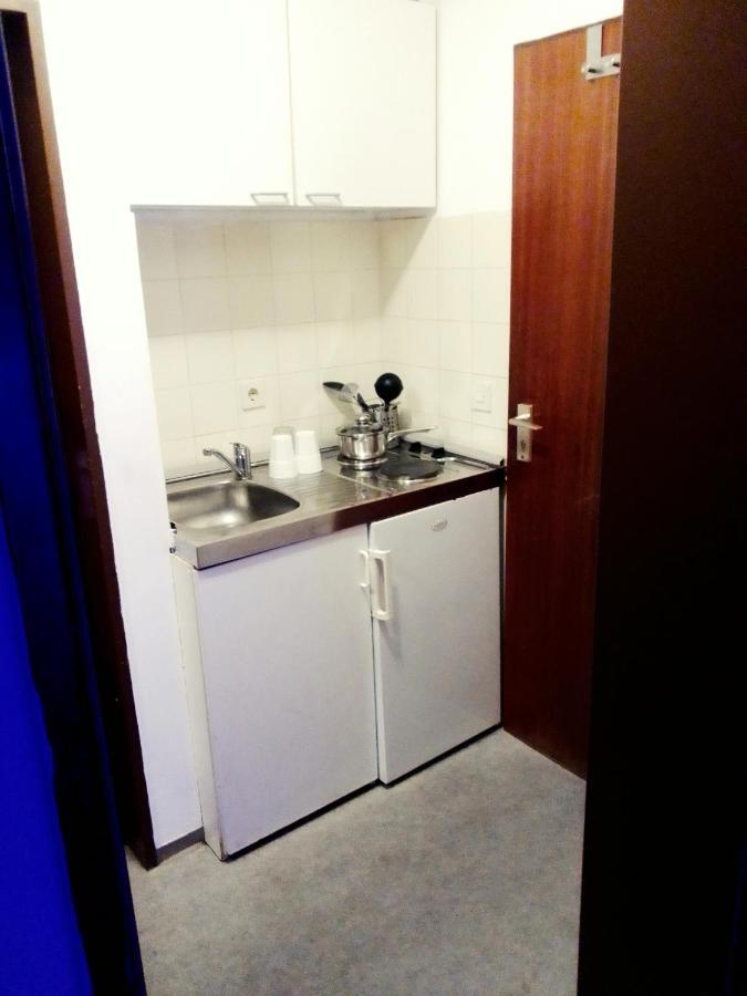 1 Zimmer Appartement/Nurnberg Esterno foto