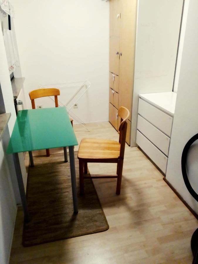 1 Zimmer Appartement/Nurnberg Esterno foto